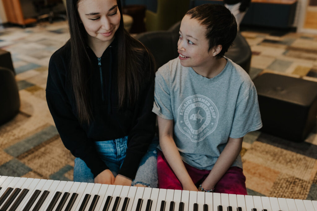 Roen Family at Music therapy